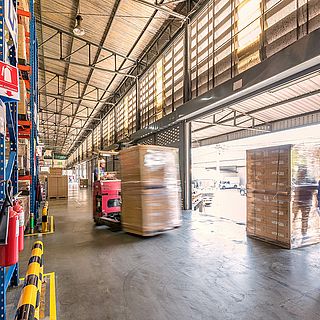 How to Plan for Seasonal Surges in Your Warehouse - learn more