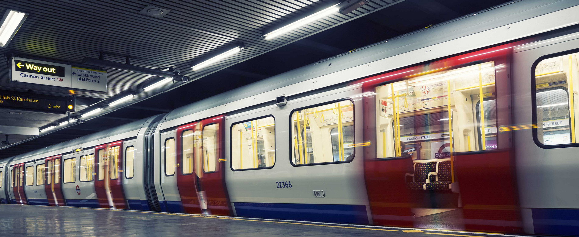 HOPPECKE Batteriesysteme sichern U-Bahn-Züge in der London Underground ab - Montag, 23.05.2022